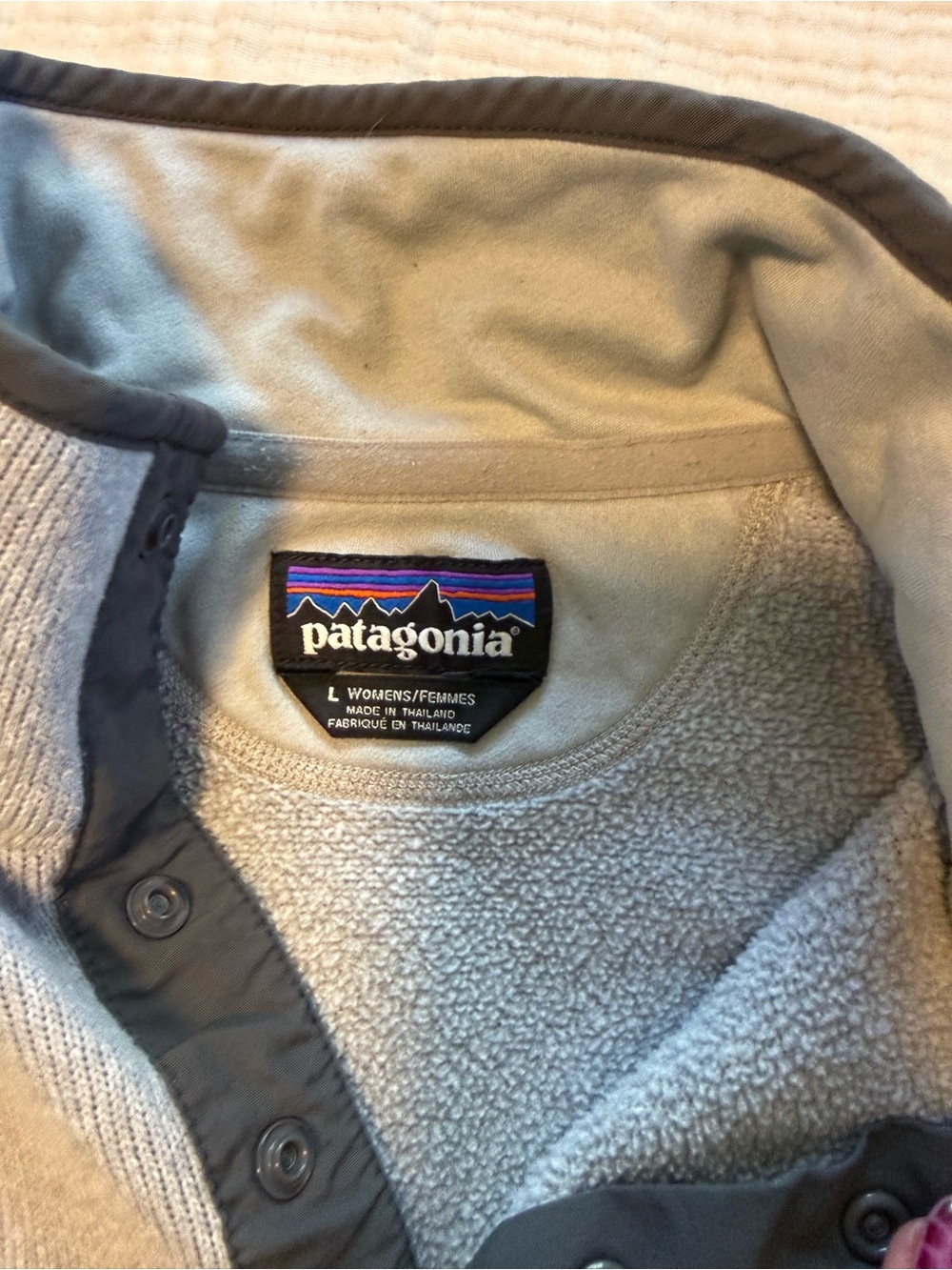 Patagonia Light Gray Snap-Front Fleece Pullover - Picture 2 of 2